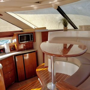 Meridian 45 ft - interior - 02