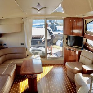 Meridian 45 ft - interior - 05